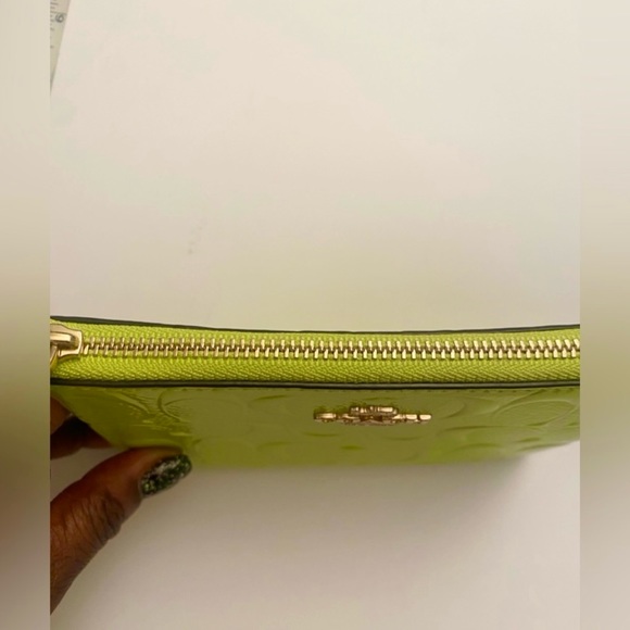 NWOT! Neon Coach Corner Zip Wristlet Embossed - Picture 9 of 9